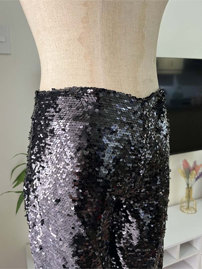 Black Sequins Trousers (Category: Other Bottoms) located in Pasig City. Submitted by threadhumore (Listing ID 1442113462, Image 3). Description: ACTUAL PHOTO 📸 Size Available: (1) XS (2) Medium Condition: 10/10 📍 Pasig City 📦 Delivery via J&T / Lalamove • All items are from warehouse stock • Authentic piece with original Mistress Rocks tag (as shown in photos) • Size is based on the tag label; message for exact measurements if needed • Each it