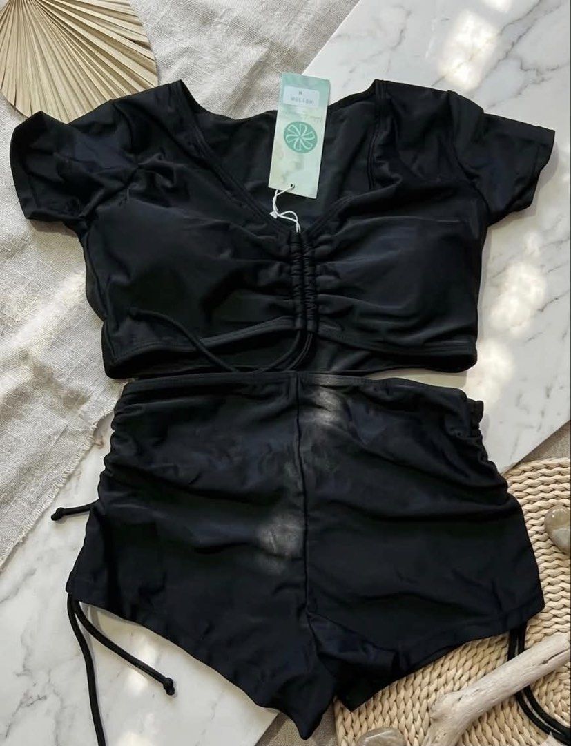 Black tankini (Category: Bikinis & Swimsuits) located in Binan City. Submitted by luvsnoopyy (Listing ID 1442108312, Image 1). Description: Size: L-XL.