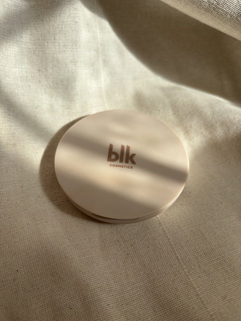 blk cosmetics Invisible Matte Gel Powder (Category: Makeup) located in Navotas City. Submitted by peetamellark16 (Listing ID 1442080007, Image 2). Description: - blk cosmetics Invisible Matte Gel Powder - Translucent finish - Purchased: Sep 2024.
