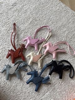 (Category: ) located in . Submitted by awesome_vintage_hermes (Listing ID 1442048700, Image 1). Description: .