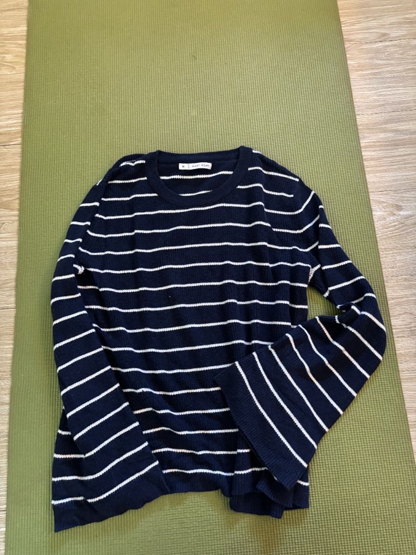 BUNDLE TAKE ALL 10 Long Sleeved Tops! + FREEBIE (Category: Longsleeves) located in Baguio. Submitted by mo.smith (Listing ID 1442081522, Image 3). Description: Bundle of 10 long sleeve tops (womens): - pinstripe office wear - h&m NYC brooklyn sweater - violet activewear - Star Wars raglan - blue and white striped, bell sleeves, backless opening - bright red ribbed longsleeves - black turtleneck (lefties) - dark violet longsleeves - pinstripe offi