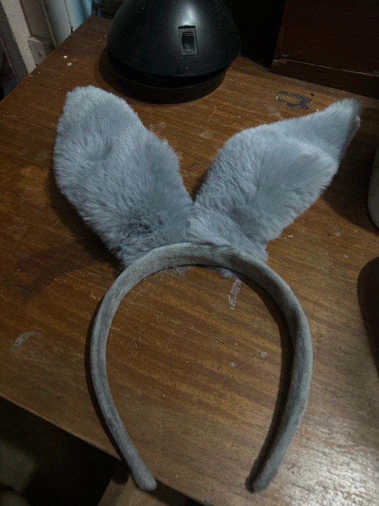 Bunny Headband and Tail (Category: Hair Accessories) located in Manila. Submitted by decluttr.corner (Listing ID 1442126189, Image 3). Description: Used once lang for our Zootopia-themed Christmas party. Still in great condition! 🦊🐰.