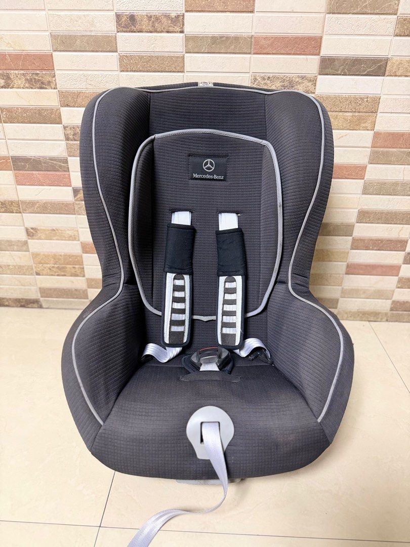 Car Seat (Category: Car Seats) located in Quezon City. Submitted by ksumer (Listing ID 1442055164, Image 1). Description: Used car seat.