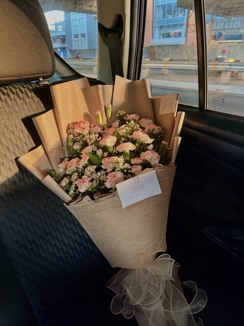 Carnation Bouquet (Category: Flowers & Bouquets) located in Manila. Submitted by fruityrolls (Listing ID 1442142926, Image 1). Description: Are you looking for bouquet that can make you blush? ☺️ Here’s our Fresh & Imported Peonies Bouquet Inclusion: - 5 Pink peonies - 2 bundle of gypso - 1 bundle of eucalyptos - Abaca wrapper - Choosen wrapper - Ribbon - Labor - Note Card We do customized bouquets too! 💐 Dm us now to Pre-Order! You can contact 