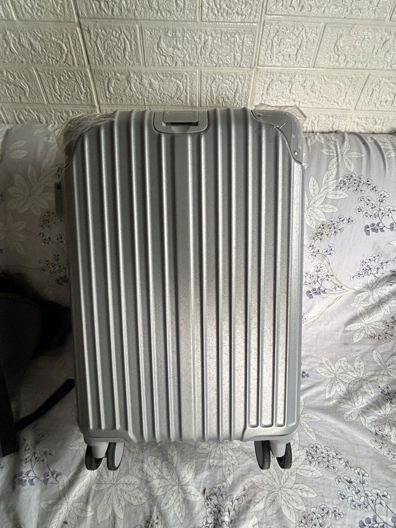 carry on luggage (Category: Luggage) located in Tuguegarao City. Submitted by xid.dexo (Listing ID 1442072449, Image 1). Description: 7-10kg.