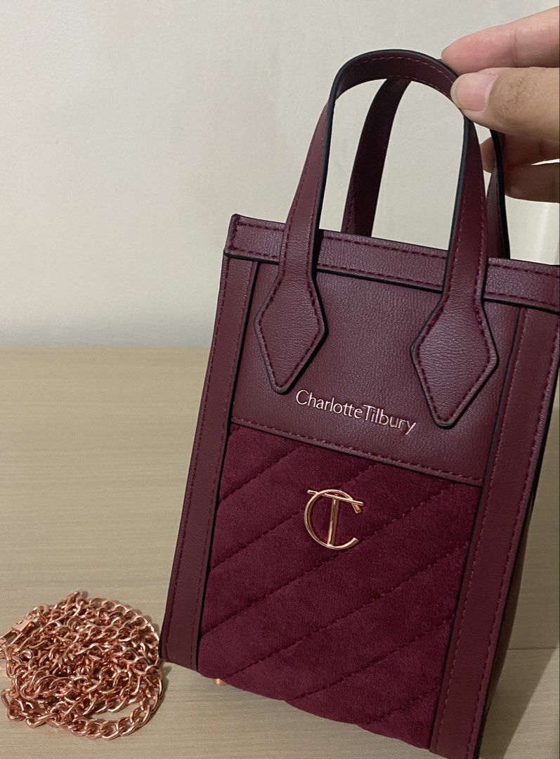 Charlotte Tilbury Cellphone Chain Sling Bag (Category: Cross-body Bags) located in Cavite. Submitted by chubbsavenue (Listing ID 1442061012, Image 2). Description: This is a GWP (Gift with Purchase) from the actual store. Guaranteed Authentic!.