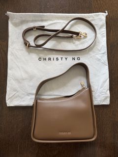 (Category: ) located in . Submitted by sarah_wardrobe (Listing ID 1442054307, Image 1). Description: .