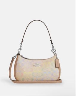 (Kategori: ) berada di . Dikirim oleh novithamar81470 (ID iklan 1442093985, Gambar 1). Deskripsi: .