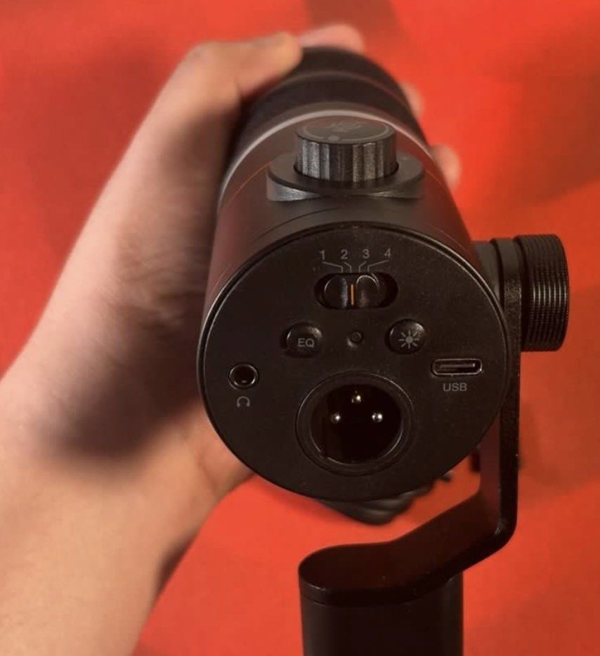 COMICA EJOY D10PRO XLR/USB MICROPHONE with base stand (Category: Microphones) located in Cabuyao City. Submitted by y2k_thriftlaguna (Listing ID 1442101798, Image 3). Description: .