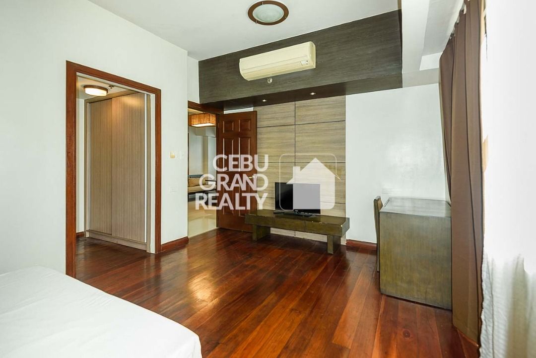 Contemporary Condo with Open Layout in Avalon Condominium (Category: Apartments & Condos) located in Manila. Submitted by cebugrandrealty (Listing ID 1441975082, Image 2). Description: Property ID: RCAV35 Type: Condo for Rent Location: Cebu City, Cebu Business Park, Avalon Condominium Bedrooms: 2 Bathrooms: 2 Floor Area: 89 SqM Furnishing: Fully Furnished Building Features: • 3 high-speed passenger elevators • 1 heavy-duty service elevator • 4-le