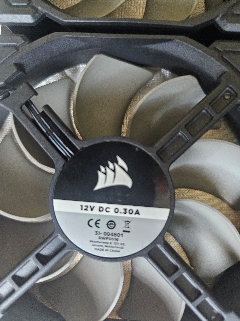 Corsair Computer Fans with Hub473947166181304324