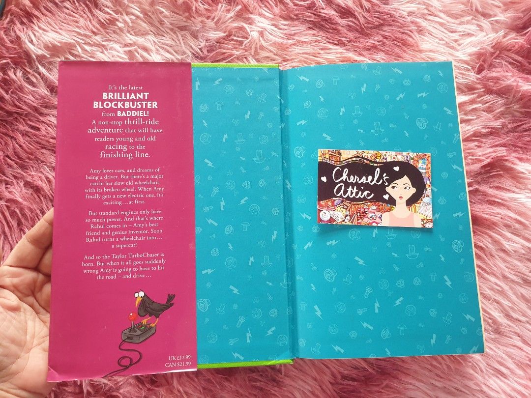 David Baddiel: The Taylor Turbochaser (Signed copy) (Category: Storybooks) located in Los Banos. Submitted by cherselsattic (Listing ID 1441992283, Image 3). Description: BUY WITH CONFIDENCE 😀 📚 Carefully curated, great for storytime. 📵 Less screen time —build imagination, focus, and a genuine love for reading. 💰 Smart & sustainable choice Enjoy a great story at a very affordable price while helping reduce waste ♻️ 📌 Condition: Preloved. May