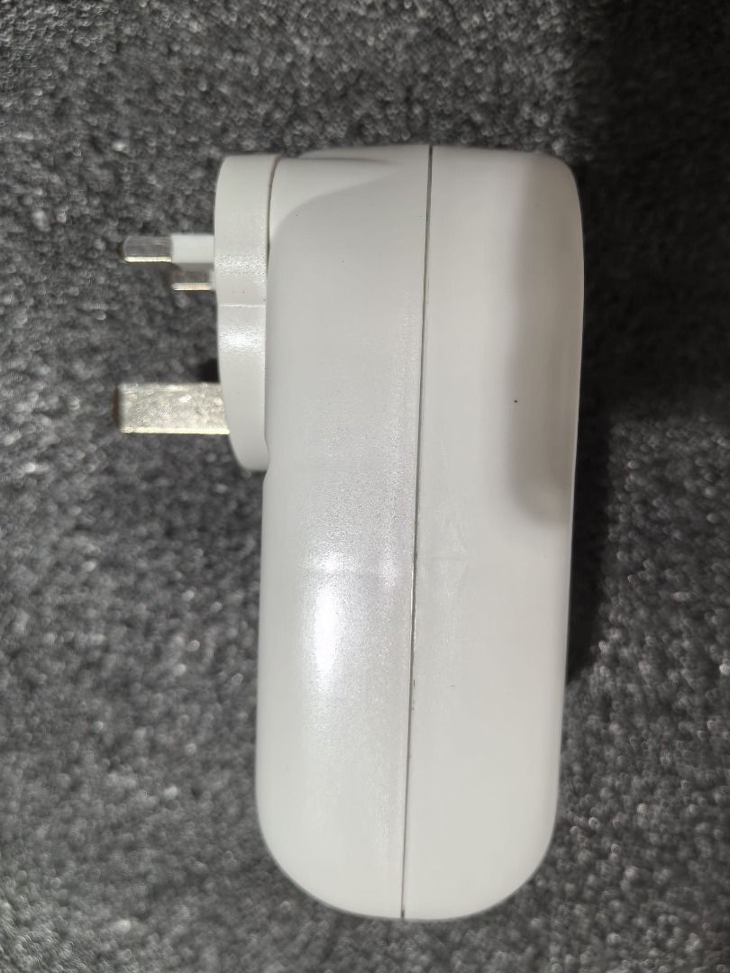 Digital Timer Socket （分類：轉插器及插頭）位於 Hong Kong。 由 moon_hw 提交（商品編號 1441985976，圖片 2）。簡介： Digital Timer Socket 數碼定時插蘇 型號. AL-06E 英規，有盒有說明書。
