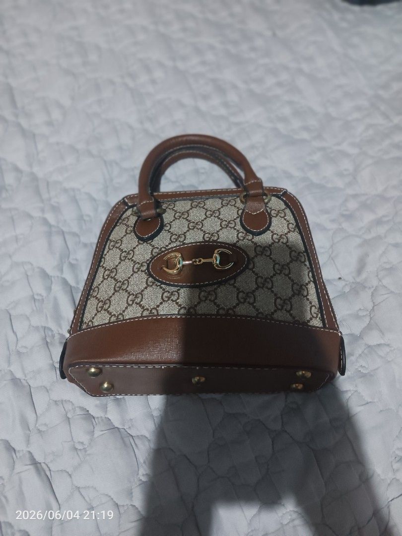 Gucci (Category: Luxury Bags & Wallets) located in San Fernando. Submitted by belladeguzman (Listing ID 1442041300, Image 1). Description: Gucci alma small size but spaceous lightly personal used from korea package 1200pesos only.