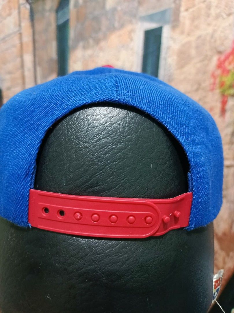 Disney Marvel comics captain America shield baseball hat cap snapback (Category: Caps & Hats) located in Valenzuela. Submitted by shs.by.marc (Listing ID 1441980633, Image 3). Description: Location : Karuhatan Valenzuela.