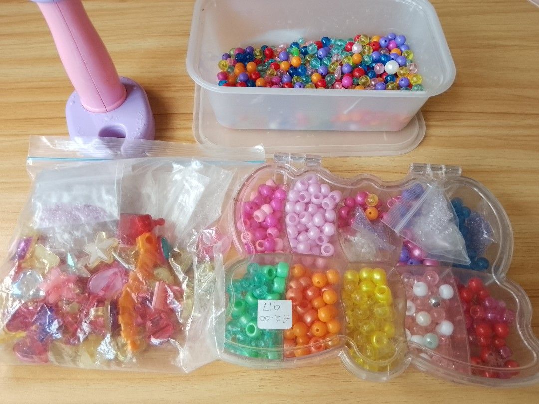 Diy craft beads set (Category: Craft Supplies & Tools) located in Davao. Submitted by Ysang40 (Listing ID 1441993172, Image 2). Description: take all set.