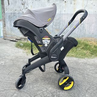 black dog stroller VIVO Black 3 Wheel Pet Stroller / Cat & Dog Foldable Carrier Strolling Cart