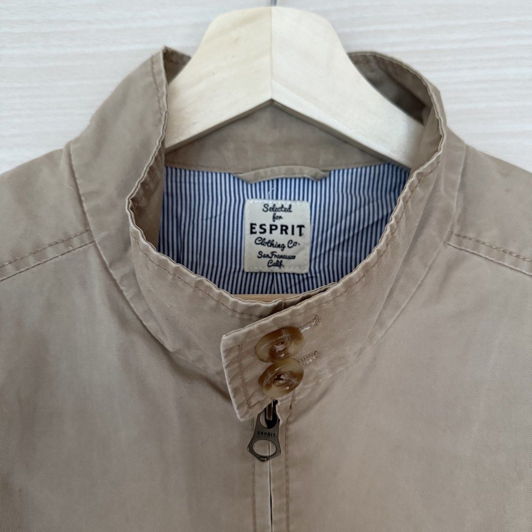 ESPRIT Harrington Jacket (Category: Coats, Jackets and Outerwear) located in Mandaluyong City. Submitted by babells (Listing ID 1441977507, Image 3). Description: Reason for selling: Decluttering Product details: Size - Extra Large (Can fit large to extra large) Fit - Regular Fit Color - Beige Stand up collar with two buttons Zipped closure Striped inner lining Two side pockets Two inner pockets Ribbed hem 100% midweight cotton Actual product mea