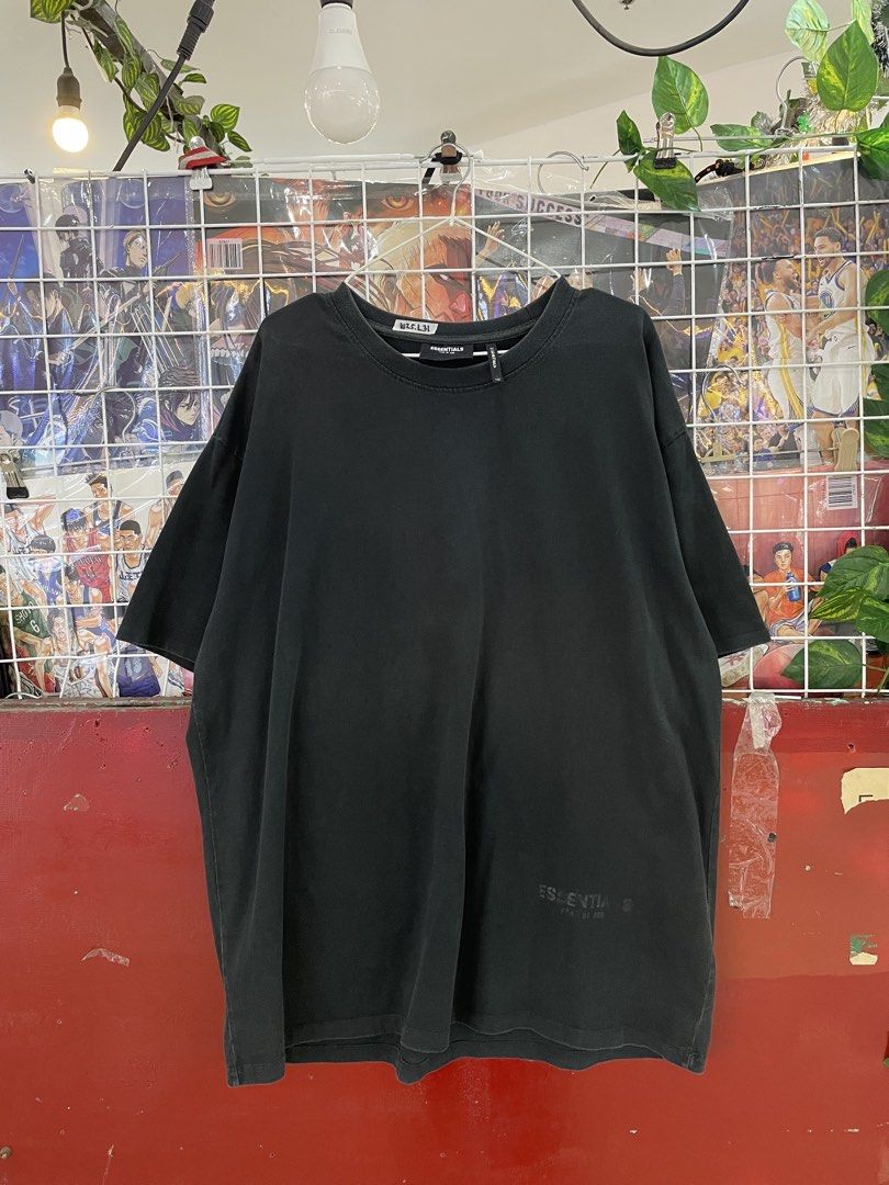 Essential (Category: Formal Shirts) located in Manila. Submitted by y2karchive (Listing ID 1442087468, Image 3). Description: Authentic 24by31 Extra large Good condition Check details .