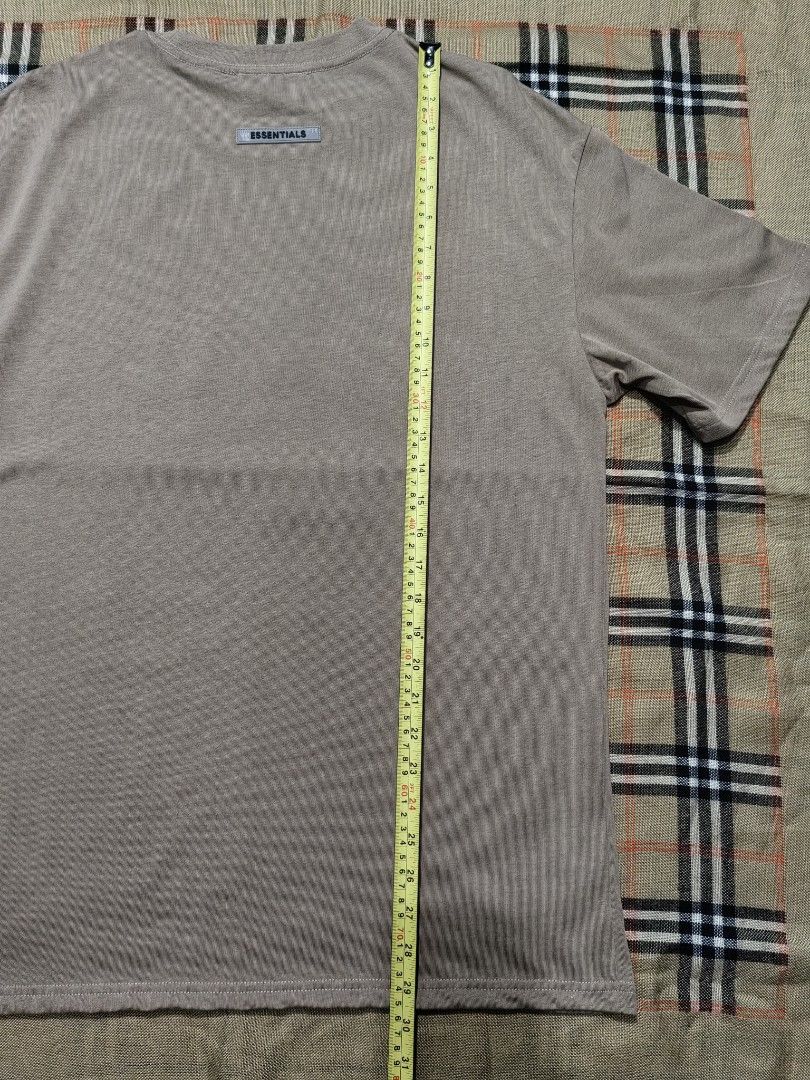 ESSENTIALS (Category: Tshirts & Polo Shirts ) located in Baguio. Submitted by curated_luxe_brandeds (Listing ID 1442025593, Image 3). Description: ESSENTIALS FOG RUBBERIZED DESIGN SIZE MEDIUM ON TAG FITS LARGE MENS SEE PICS FOR DETAILS & DIMENSIONS EXCELLENT CONDITION COLOR MAY VARY DUE TO LIGHTING MOP BDO /GCASH NO COD /COP FB PAGE /CAROUSELL : curated_luxe_brandeds FACEBOOK SELLING ACCOUNT : Esteph Colpita SA PHYSICAL STORE :STALL 324A THIRD FL
