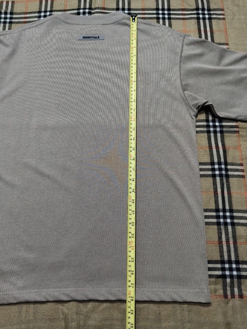 ESSENTIALS (Category: Tshirts & Polo Shirts ) located in Baguio. Submitted by curated_luxe_brandeds (Listing ID 1442025872, Image 3). Description: ESSENTIALS FOG RUBBERIZED DESIGN SIZE SMALL ON TAG FITS MEDIUM TO LARGE MENS SEE PICS FOR DETAILS & DIMENSIONS EXCELLENT CONDITION COLOR MAY VARY DUE TO LIGHTING MOP BDO /GCASH NO COD /COP FB PAGE /CAROUSELL : curated_luxe_brandeds FACEBOOK SELLING ACCOUNT : Esteph Colpita SA PHYSICAL STORE :STALL 324A