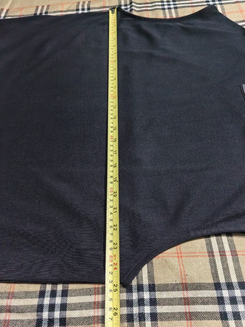 ESSENTIALS (Category: Tshirts & Polo Shirts ) located in Baguio. Submitted by curated_luxe_brandeds (Listing ID 1442026146, Image 3). Description: ESSENTIALS SIZE LARGE ON TAG FITS LARGE TO XL MENS SEE PICS FOR DETAILS & DIMENSIONS EXCELLENT CONDITION COLOR MAY VARY DUE TO LIGHTING MOP BDO /GCASH NO COD /COP FB PAGE /CAROUSELL : curated_luxe_brandeds FACEBOOK SELLING ACCOUNT : Esteph Colpita SA PHYSICAL STORE :STALL 324A THIRD FLOOR SKYWORLD SESS