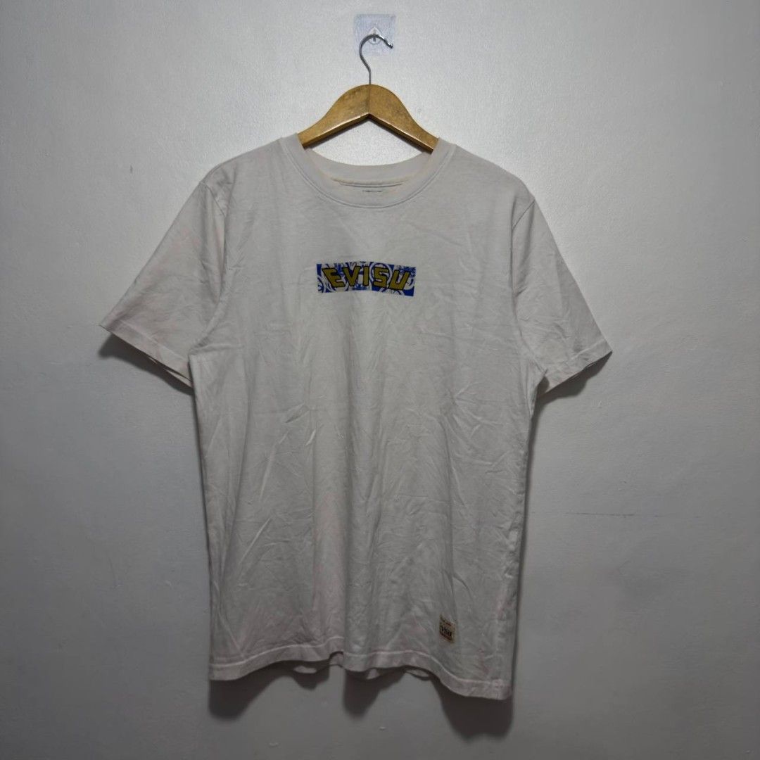 EVISU DAICOCK (Category: Tshirts & Polo Shirts ) located in Manila. Submitted by thriftmobbb (Listing ID 1442119562, Image 1). Description: 21x28 L ON TAG COLOR RATE 9/10 ISSUE: MINAMAL HAIRLINES.