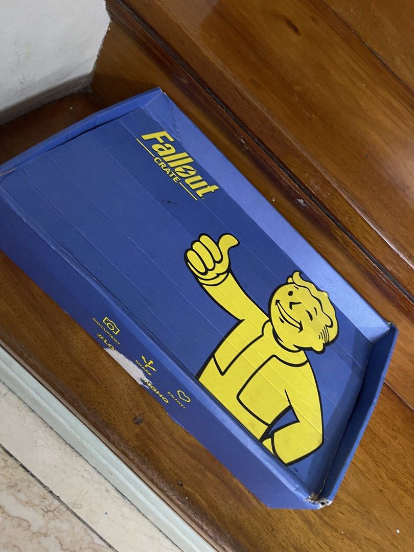 FallOut Crate SEND OFFER (Category: PlayStation) located in Pasay City. Submitted by theclutterfree (Listing ID 1441971727, Image 3). Description: DM your bid Name your price.