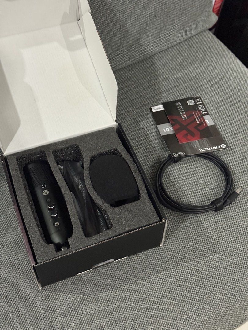 Fantech MCX01 Leviosa Microphone + Boom Arm & Pop Filter Mic Set (Category: Microphones) located in San Juan City. Submitted by astaana (Listing ID 1442090450, Image 2). Description: Selling my Fantech MCX01 Leviosa condenser microphone! - With Box and accessories (Tripod, Pop filter, Cable) - Includes Fantech AC902S boom arm and shock mount set (Worth 900+ on shp haha) No Box - Free Maono pop filter (With Box, unused) - USB Cable Ideal for strea
