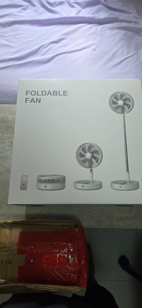 Foldable Fan with Remote473743809011394560