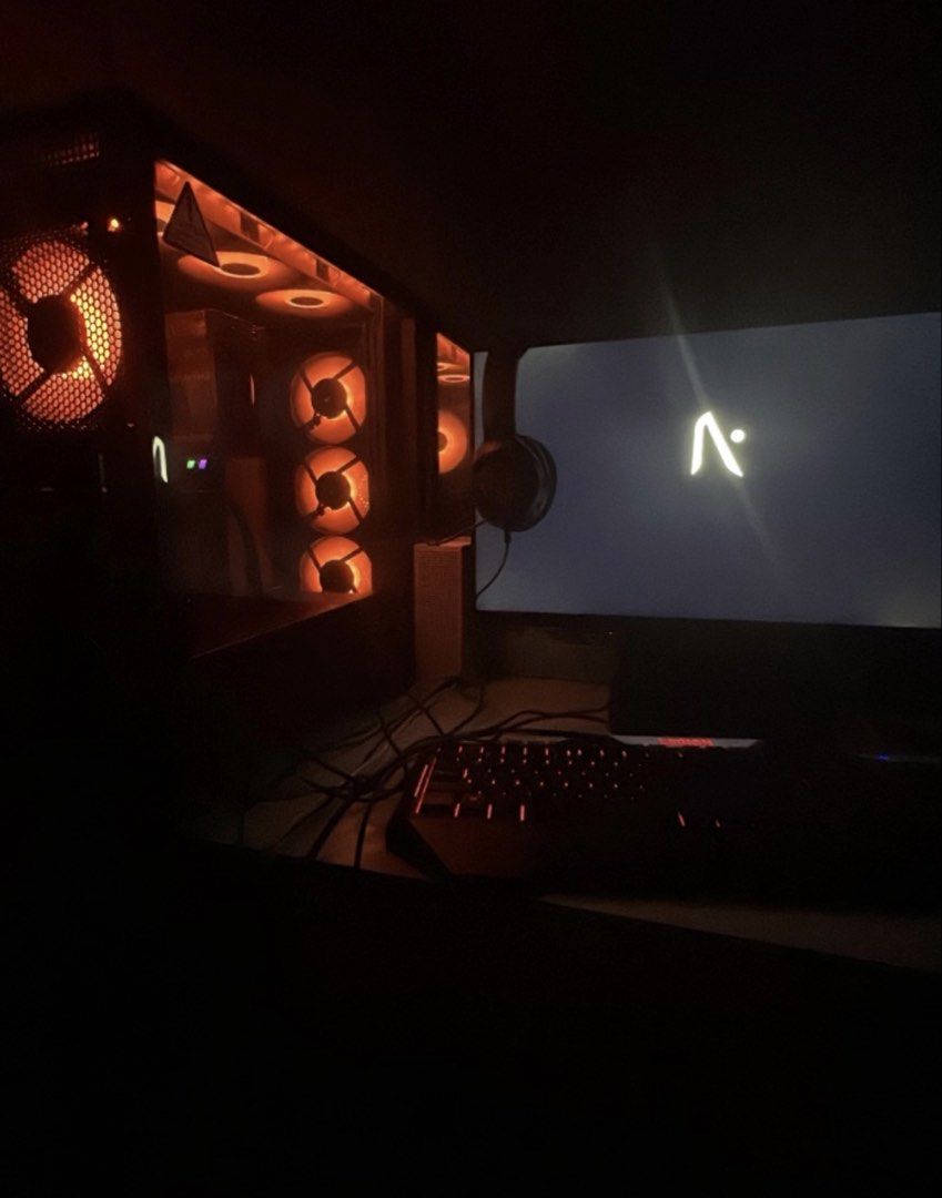 Gaming PC negotiable473816818715863040
