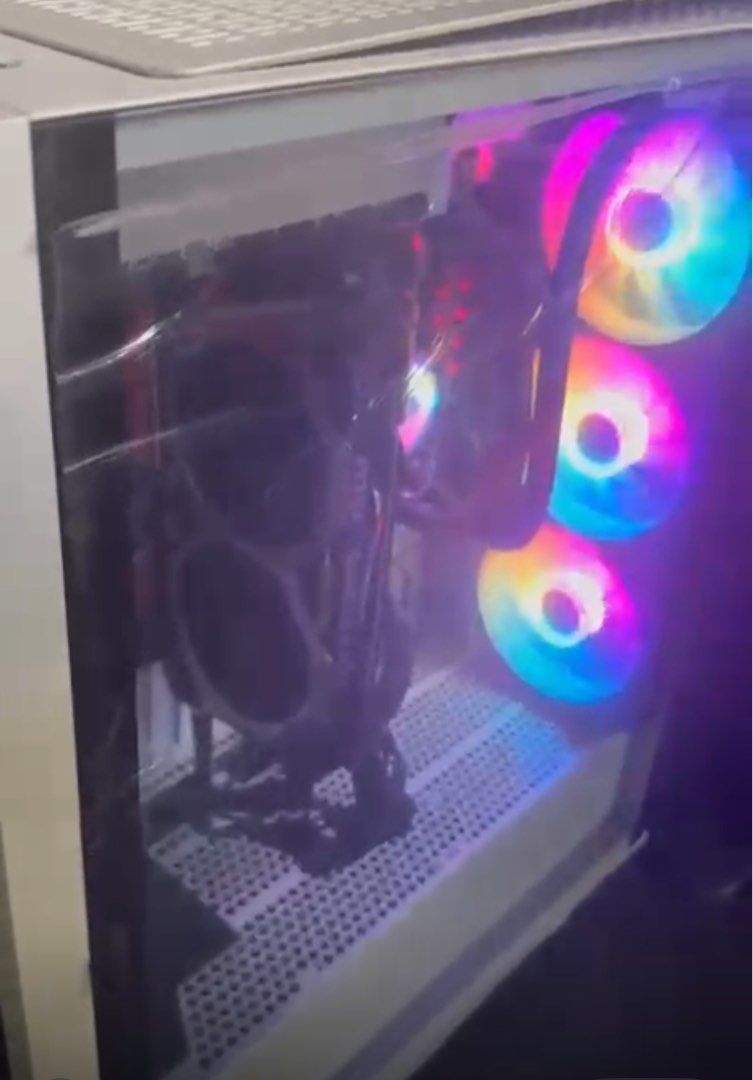 Gaming PC with RTX 2070 Super474062827753328641