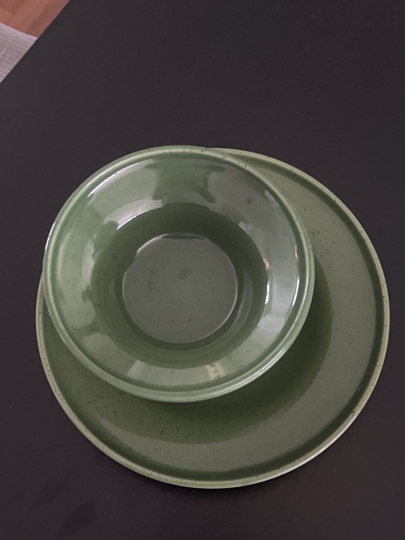 Green Ceramic Bowl and Plate Set473765032525178880