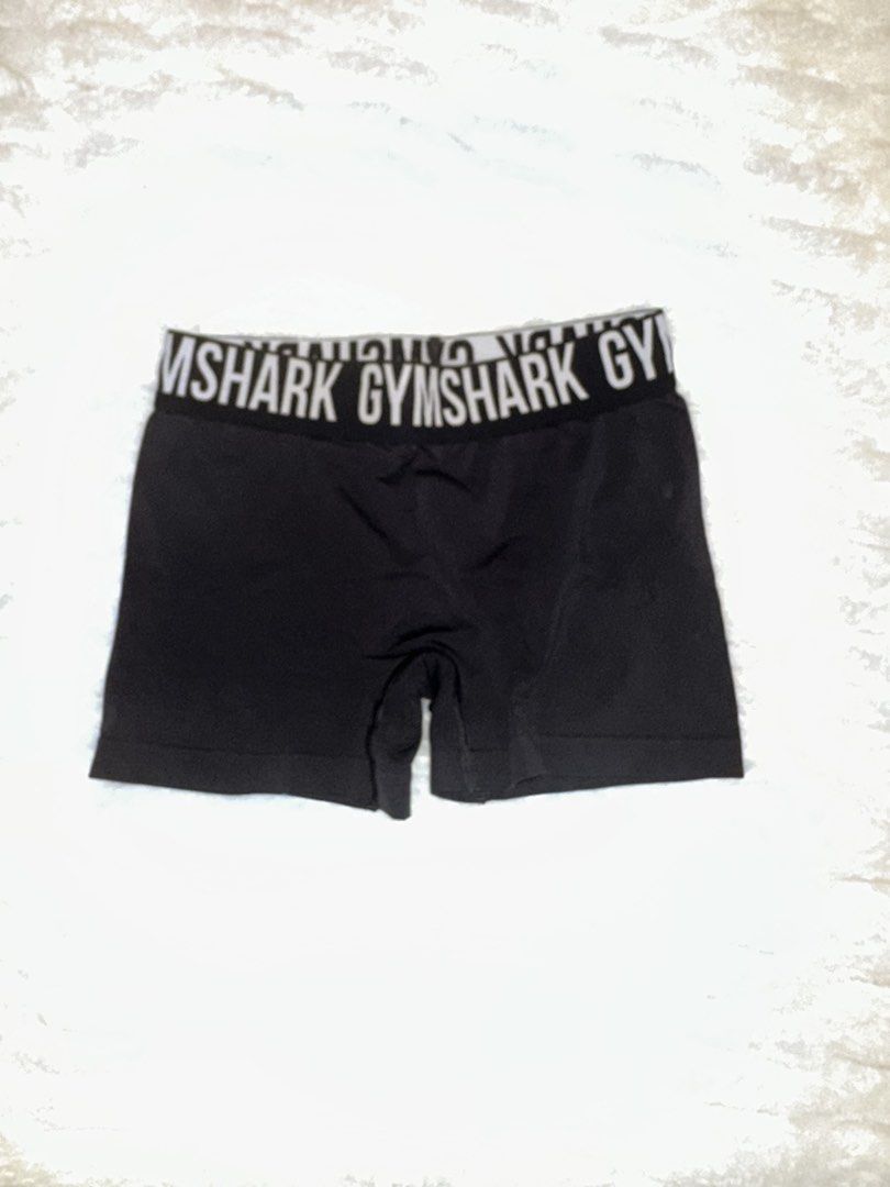 Gymshark Black Seamless Shorts Size S (Category: Activewear) located in Manila. Submitted by alemanysof97766 (Listing ID 1442013829, Image 1). Description: - Brand: Gymshark - Style: Seamless Shorts - Size: S - Features: Elasticated waistband with Gymshark branding, comfortable and stretchy material - Ideal for: Workouts or lounging.