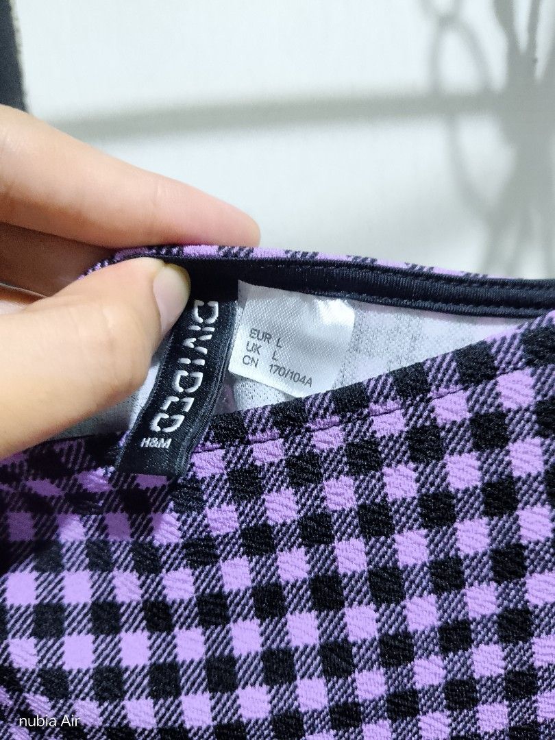 H&M Purple Gingham Spaghetti Strap Mini Dress Size L (Category: Dresses) located in Quezon City. Submitted by _breentineee (Listing ID 1442014316, Image 3). Description: - H&M purple and black gingham mini dress - Spaghetti straps - Short length - Size L - Material: 95% polyester, 5% elastane - Ideal for casual wear - For only 300 - Loc. Commonwealth Manggahan QC.
