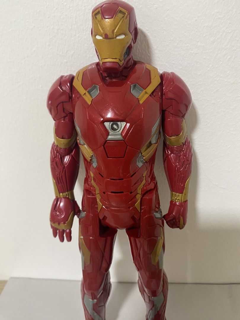 Iron man battery operated toy (Category: Action & Battle Toys) located in Manila. Submitted by milkydeclutters (Listing ID 1442079892, Image 2). Description: Untested if working batteries buy at your own risk.