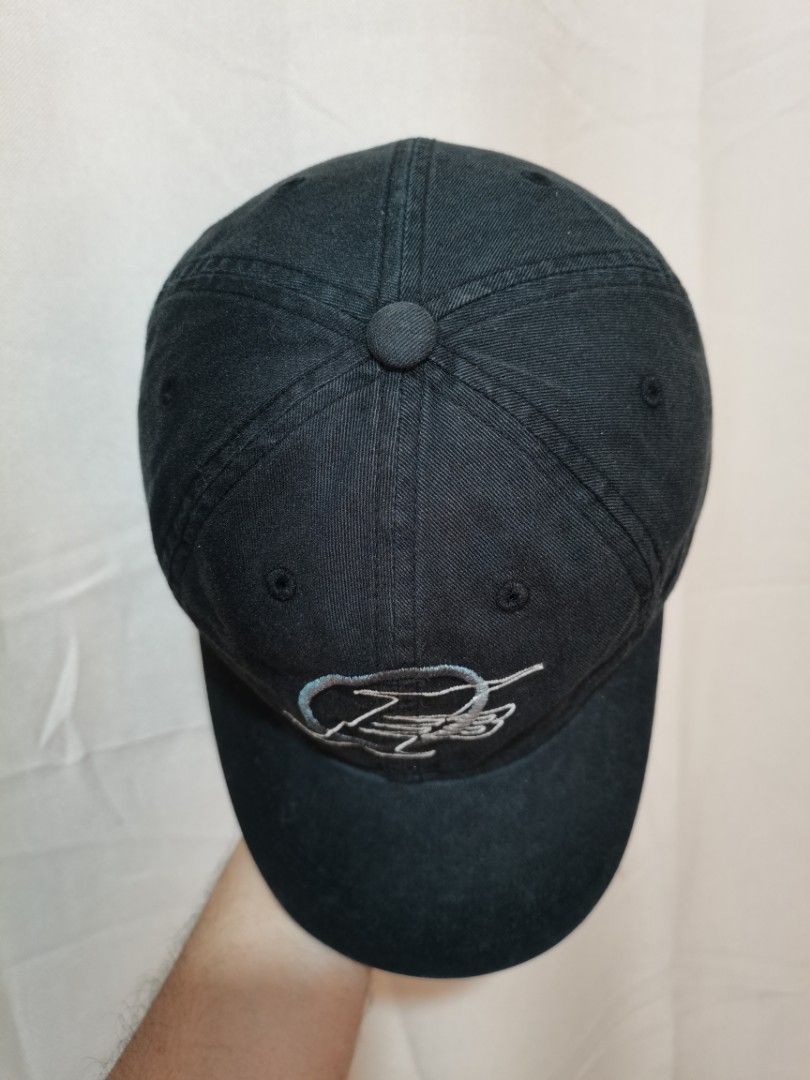 Iverson cap (Category: Caps & Hats) located in Indang. Submitted by ryan_1978 (Listing ID 1441978310, Image 3). Description: Original Reebok Iverson cap Size - One size fit most Materials - Cotton Color rate - 8/10 Condition - Good.