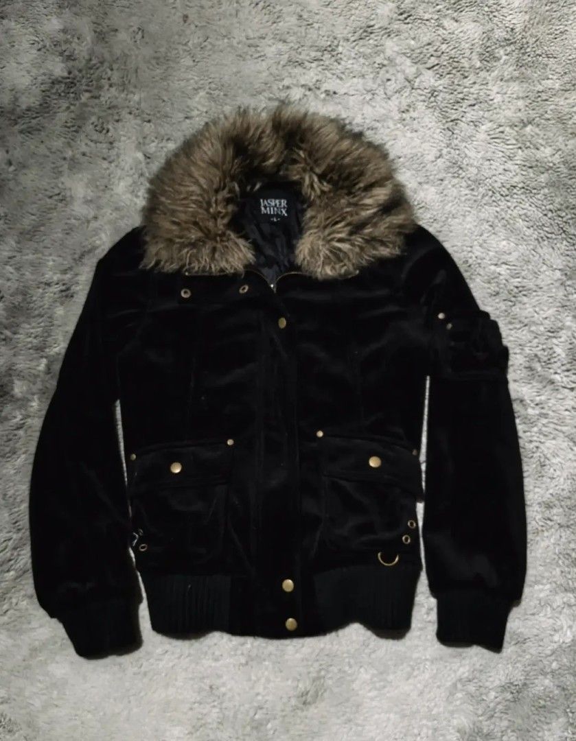 Jasper Mink Archival Furr jacket (Category: Coats, Jackets and Outerwear) located in Manila. Submitted by vyre.archive (Listing ID 1442002827, Image 1). Description: .