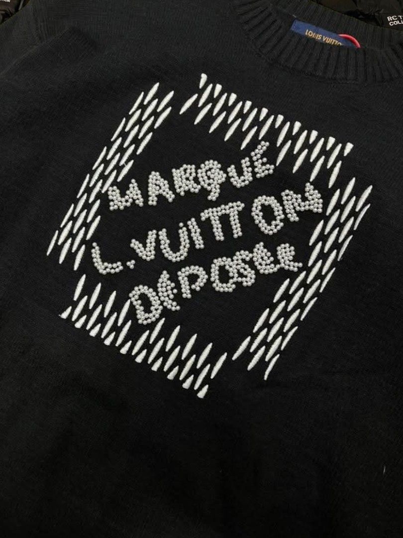 LOUIS VUITTON KNIT SWEATER BLACK (Category: Luxury Apparel) located in Rizal. Submitted by rcthriftcollection (Listing ID 1442118970, Image 2). Description: LOUIS VUITTON KNIT SWEATER BLACK Width 25 Length 30 Best fit XL Excellent to Asnew DM to purchase 📥📥📥 Location: MONTALBAN, RODRIGUEZ, RIZAL .