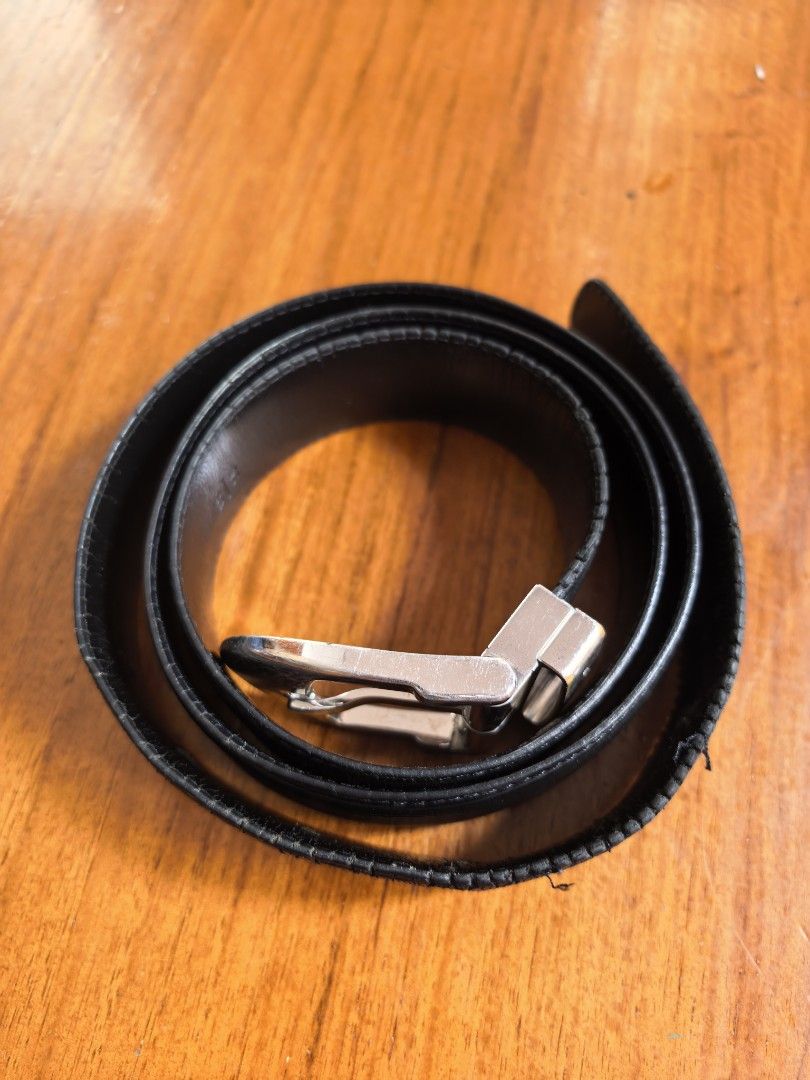 Louis Vuitton Monogram Reversible Belt (Category: Belts) located in Tuguegarao City. Submitted by seagull2026 (Listing ID 1441980984, Image 1). Description: - Authentic Louis Vuitton Belt - Black leather with signature monogram pattern - Silver-tone buckle - Made in France - Excellent accessory to elevate any outfit - Selling as is.
