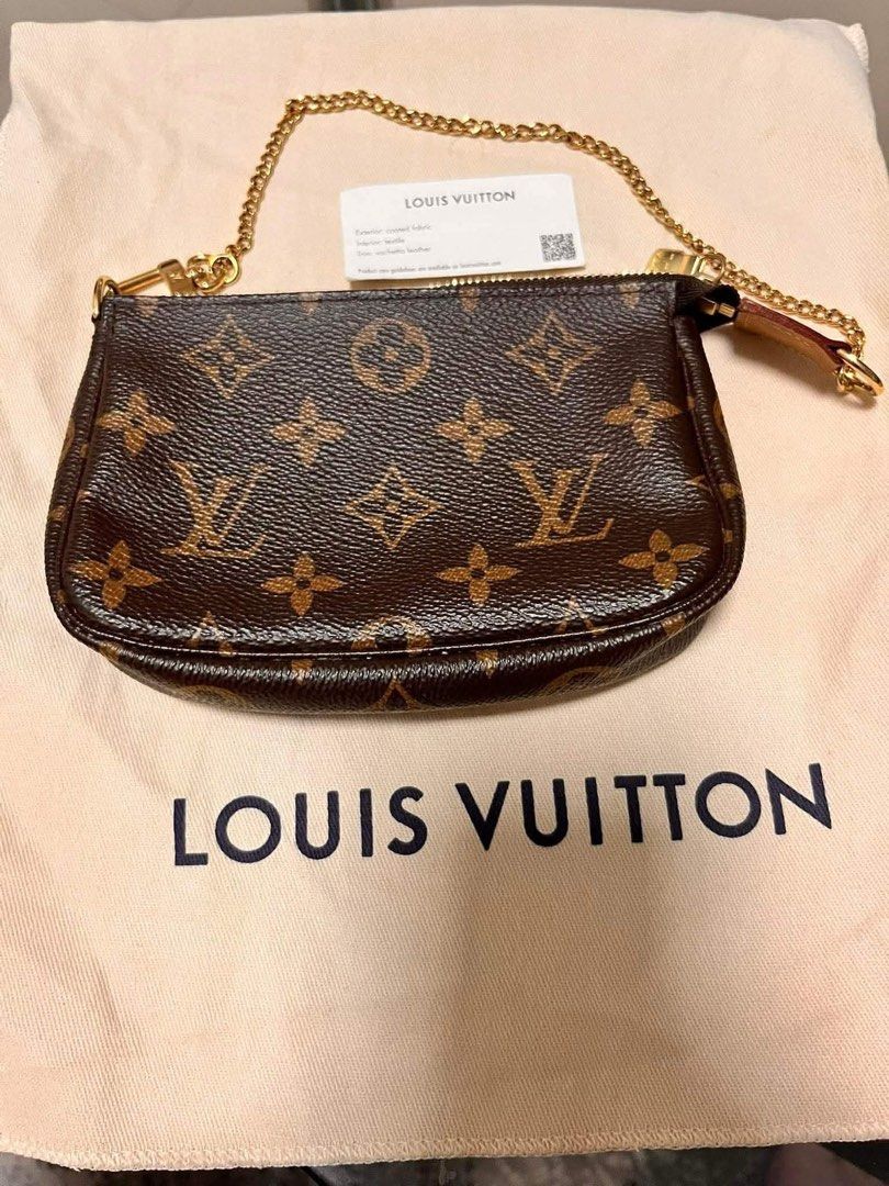 Lv pochette accessories (Category: Luxury Bags & Wallets) located in Quezon City. Submitted by angeluxe.fox (Listing ID 1442055078, Image 1). Description: Used few times Guaranteed authentic Meet up .