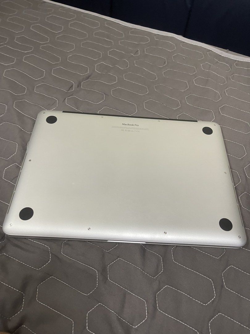 macbook pro i5 2015 (Category: Laptops & Notebooks) located in Manila. Submitted by hometechieonlineshop (Listing ID 1441989827, Image 3). Description: macbook pro i5 2015 13inch 8gb ram 128gb ssd with charger.
