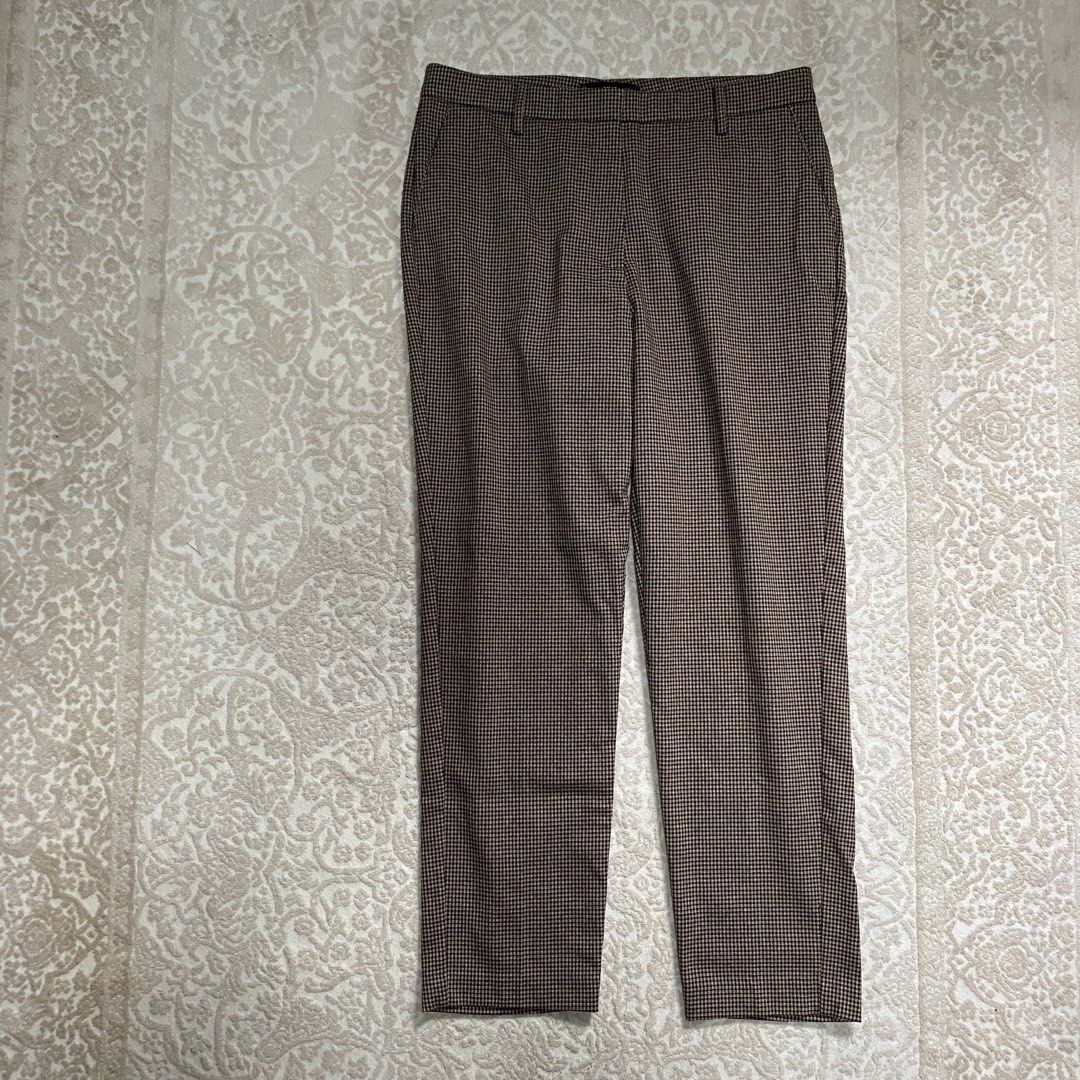 Mango houndstooth trousers (Category: Other Bottoms) located in Mandaluyong City. Submitted by tinytrinket (Listing ID 1442035784, Image 1). Description: - size EU 42 / US 10 - great condition - waist 16” - length approx 38”.