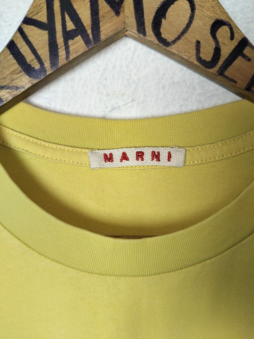 MARNI SPELL OUT LOGO (Category: Luxury Apparel) located in Ilagan. Submitted by goodsanddeals-a73c28 (Listing ID 1442059322, Image 3). Description: M🅰️®️N📍 🏷️📩 ◾EXCELLENT CONDITION / AS NEW ◾Color rate : 9.8/10 ◾Width : 22.5 ◾Length : 28 📍Isabela Ilagan City ( Luzon ).
