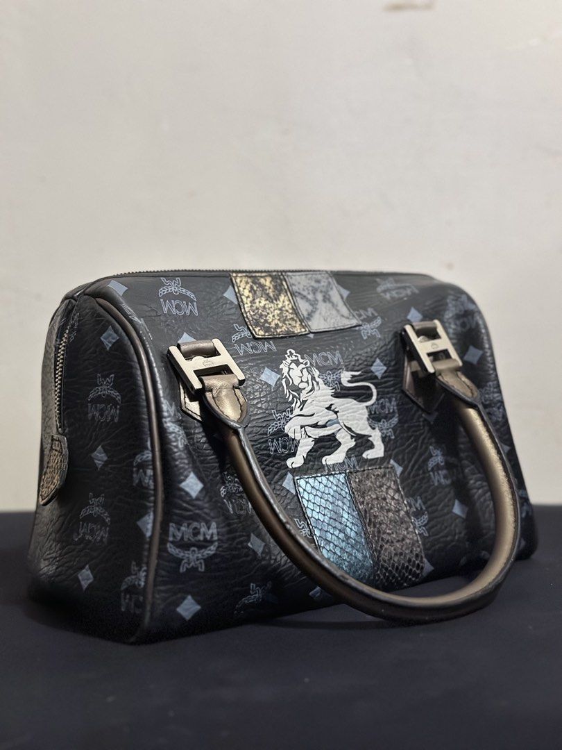 MCM Doctors Bag (Category: Luxury Bags & Wallets) located in Manila. Submitted by carlalobet64203 (Listing ID 1442102372, Image 1). Description: .