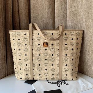 (Category: ) located in . Submitted by worldwidedeals (Listing ID 1442062932, Image 1). Description: .