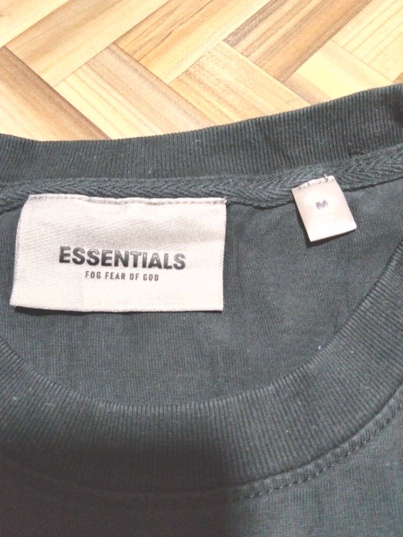 M-L Essentials Tshirt (Category: Tshirts & Polo Shirts ) located in Pasay City. Submitted by jerome23 (Listing ID 1442129601, Image 3). Description: size medium to large adult length 29 width 22 inches very good condition 9.2/10 color rate.