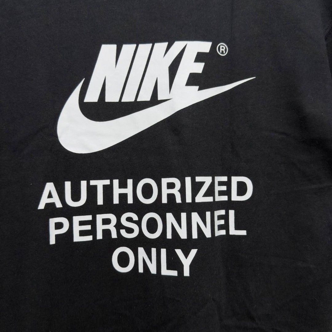 NIKE AUTHORIZED TEE (Category: Tshirts & Polo Shirts ) located in Manila. Submitted by thriftmobbb (Listing ID 1442119189, Image 3). Description: 21x28 L on tag Color rate 9.5/10 Need wash fresh from bale.