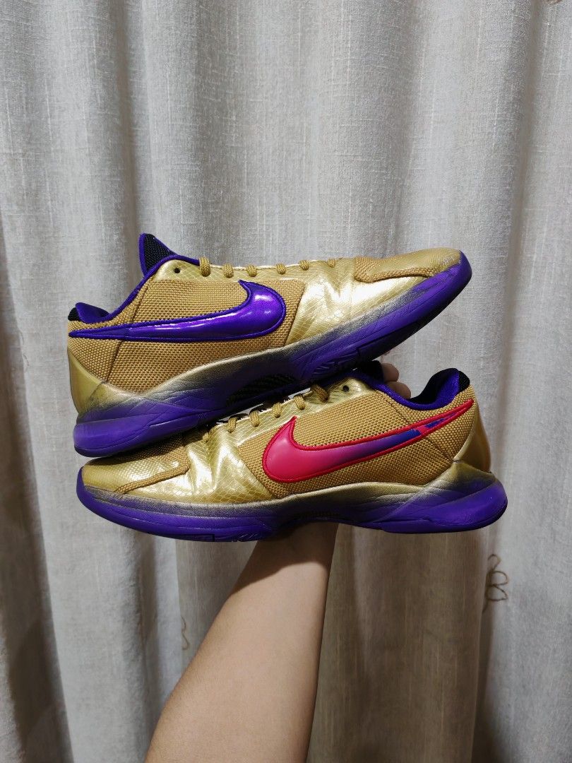 Nike Kobe 5 Protro Undefeated (Category: Sneakers) located in Ipoh. Submitted by dzoneclub (Listing ID 1442057504, Image 2). Description: Condition 9/10 With Box US9.5/UK8.5 RM480 Cod Ipoh Shipped WM .
