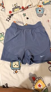 (Category: ) located in . Submitted by decluttermomma.ph (Listing ID 1442096527, Image 1). Description: .
